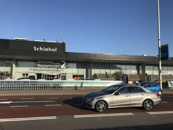 Taxi van Esbeek naar de luchthaven – luchthavenvervoer